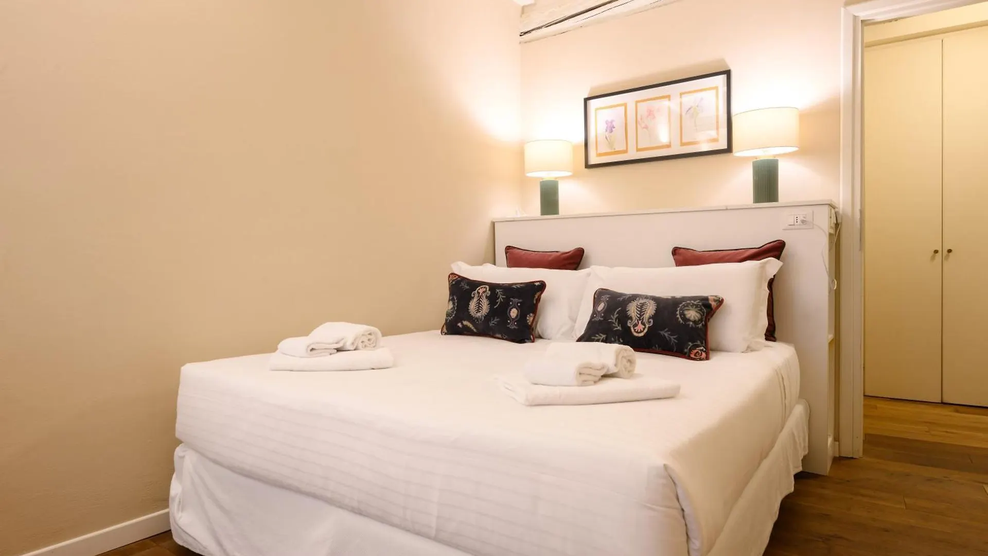 Santa Croce Charming Apartment Floransa 0*,  İtalya